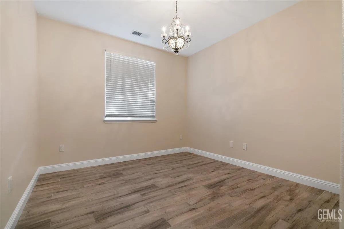 Bakersfield, California 93312, United States, 4 Bedrooms Bedrooms, ,2 BathroomsBathrooms,Residential,Active,154267