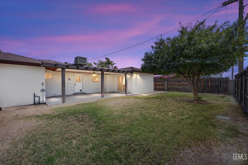 Photo of 3505 Pacer Street, Bakersfield, CA 93308 (MLS # 202510263)