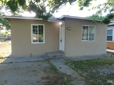 MLS: 202504492
