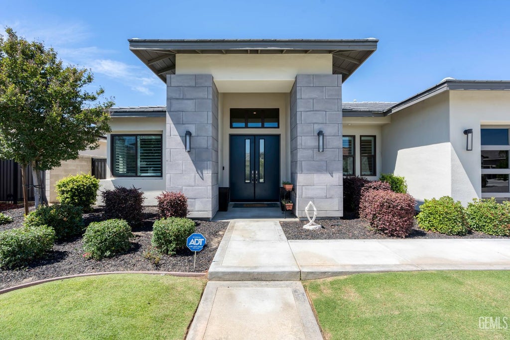 Photo of 12312 Ashlyn Drive, Bakersfield, CA 93311 (MLS # 202605970)