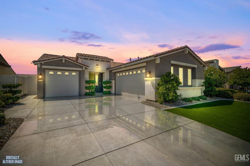 Photo of 14615 Bromshire Street, Bakersfield, CA 93311 (MLS # 202609779)