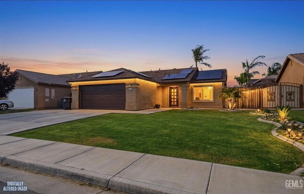 Photo of 1410 Miranda Place, Arvin, CA 93203 (MLS # 202604116)