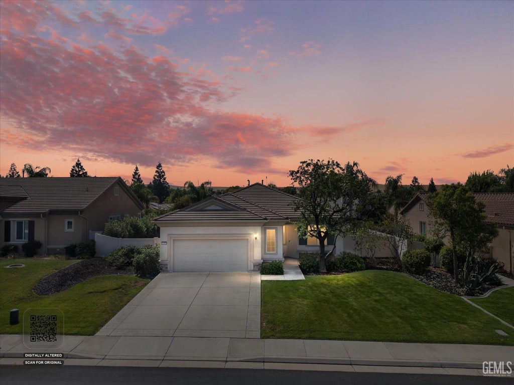 Photo of 13803 Summit Village Rd RD, Bakersfield, CA 93306 (MLS # 202609562)