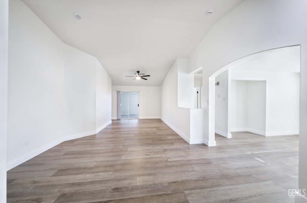Photo of 111 Misty Meadow Drive, Bakersfield, CA 93308 (MLS # 202608526)
