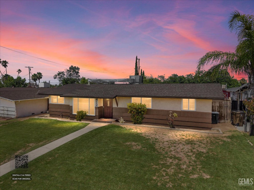 Photo of 2712 Hollins Street, Bakersfield, CA 93305 (MLS # 202606241)