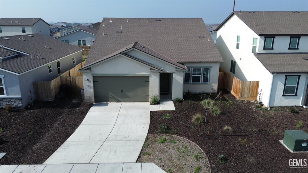 Photo of 9007 Miranda Garden Street, Bakersfield, CA 93311 (MLS # 202608062)