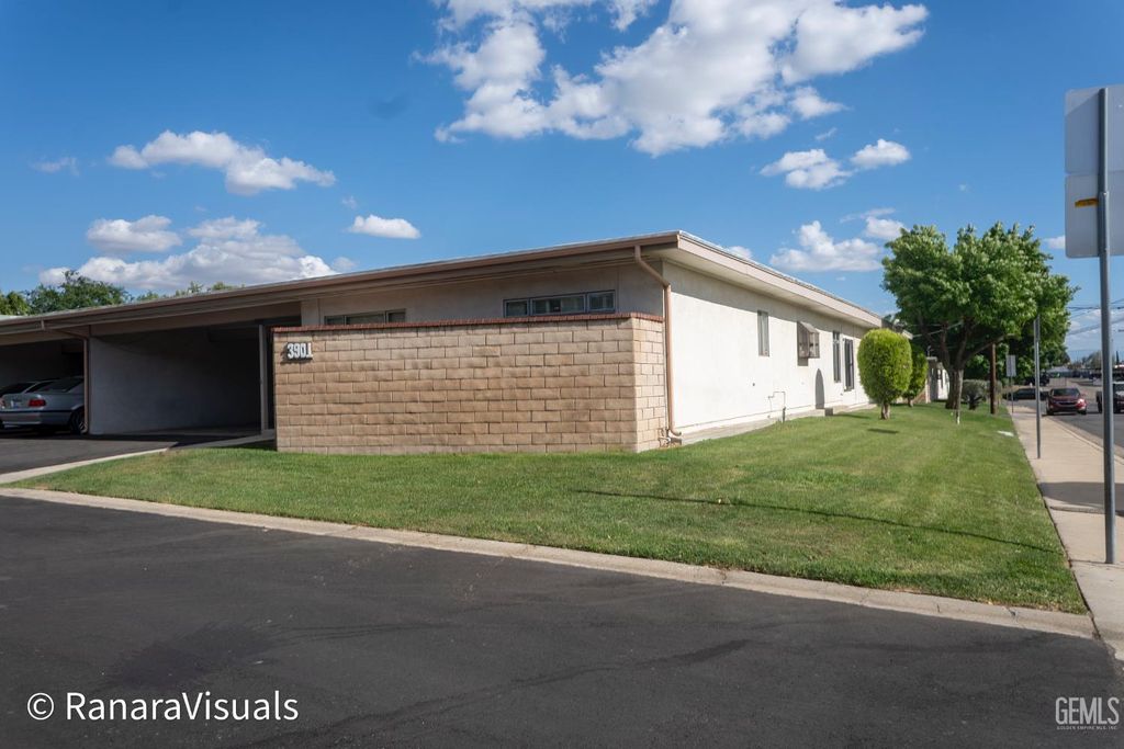 Photo of 3901 Noel Pl. Pl, Bakersfield, CA 93306 (MLS # 202512772)