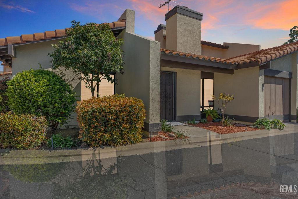 Photo of 3501 Bernard Street #12C, Bakersfield, CA 93306 (MLS # 202604050)