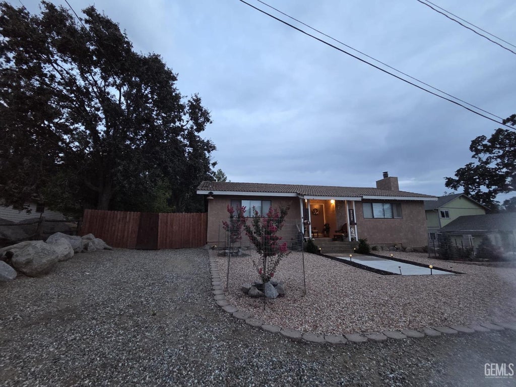 Photo of 17820 Hambletonian Drive, Tehachapi, CA 93561 (MLS # 202609902)