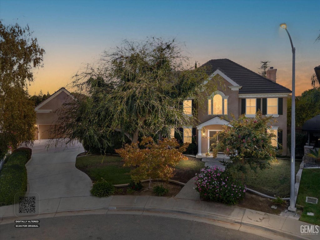 Photo of 5302 Rustic Canyon Street, Bakersfield, CA 93306 (MLS # 202610160)