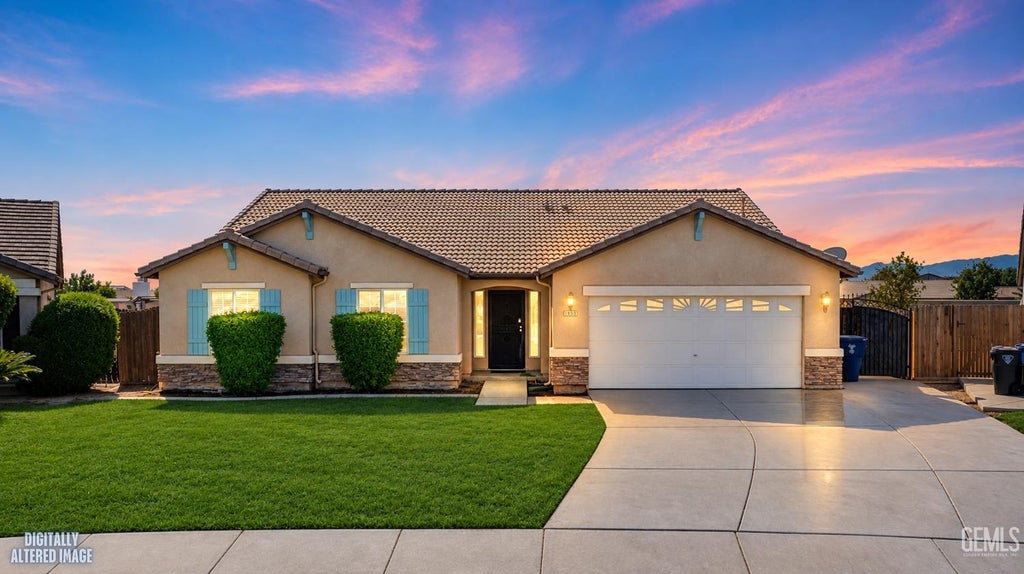 Photo of 10503 Pleasant Valley Drive, Bakersfield, CA 93311 (MLS # 202609907)