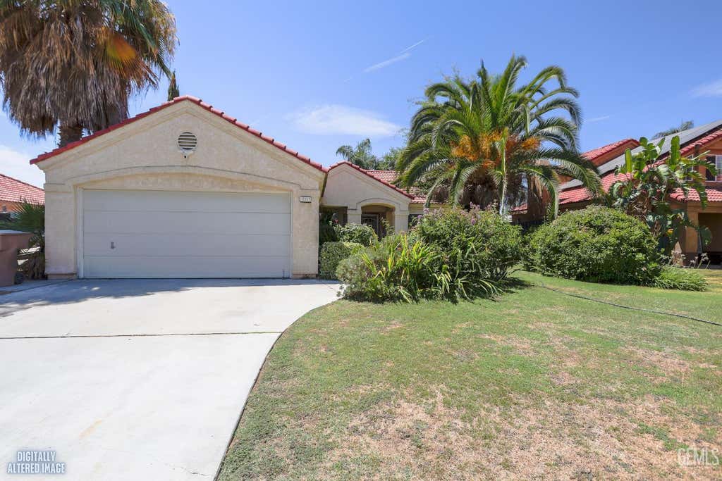 Photo of 10917 Via Vis VIS, Bakersfield, CA 93311 (MLS # 202608059)