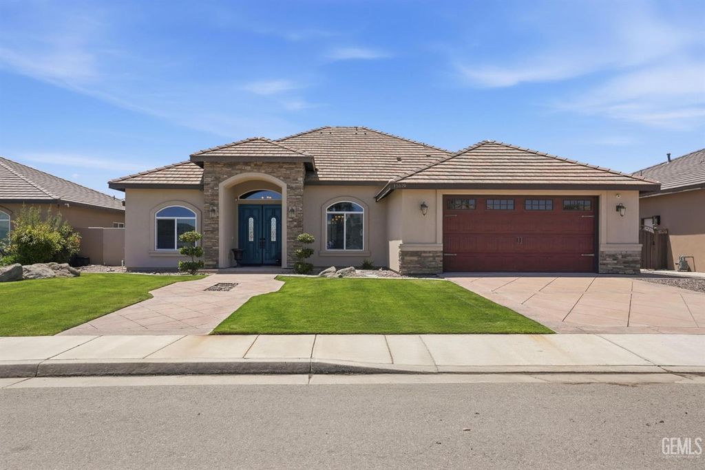 Photo of 15119 Cotton Blossom Avenue, Bakersfield, CA 93314 (MLS # 202607574)