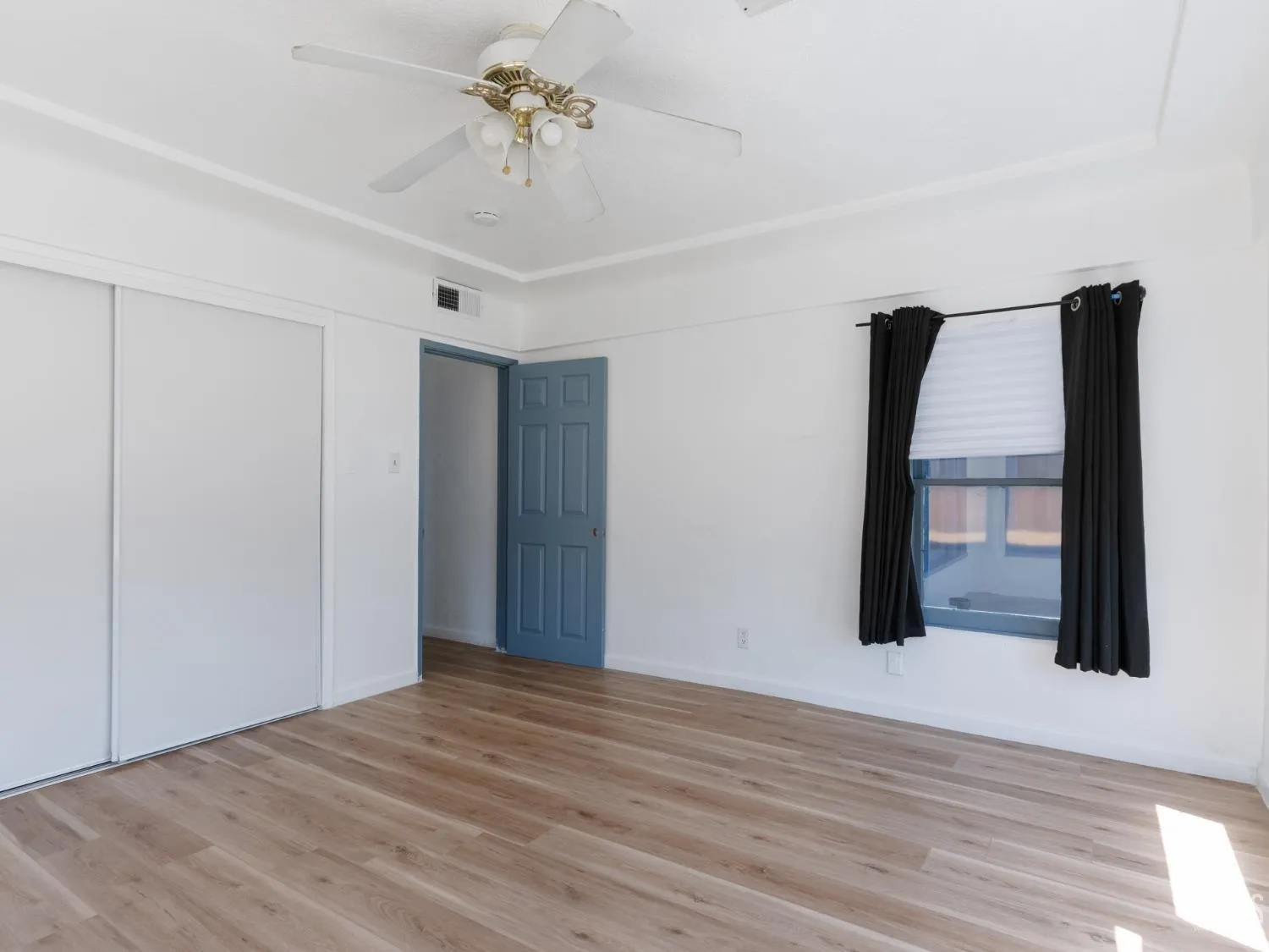 Bakersfield, California 93308, United States, 3 Bedrooms Bedrooms, ,2 BathroomsBathrooms,Residential,Active,30574