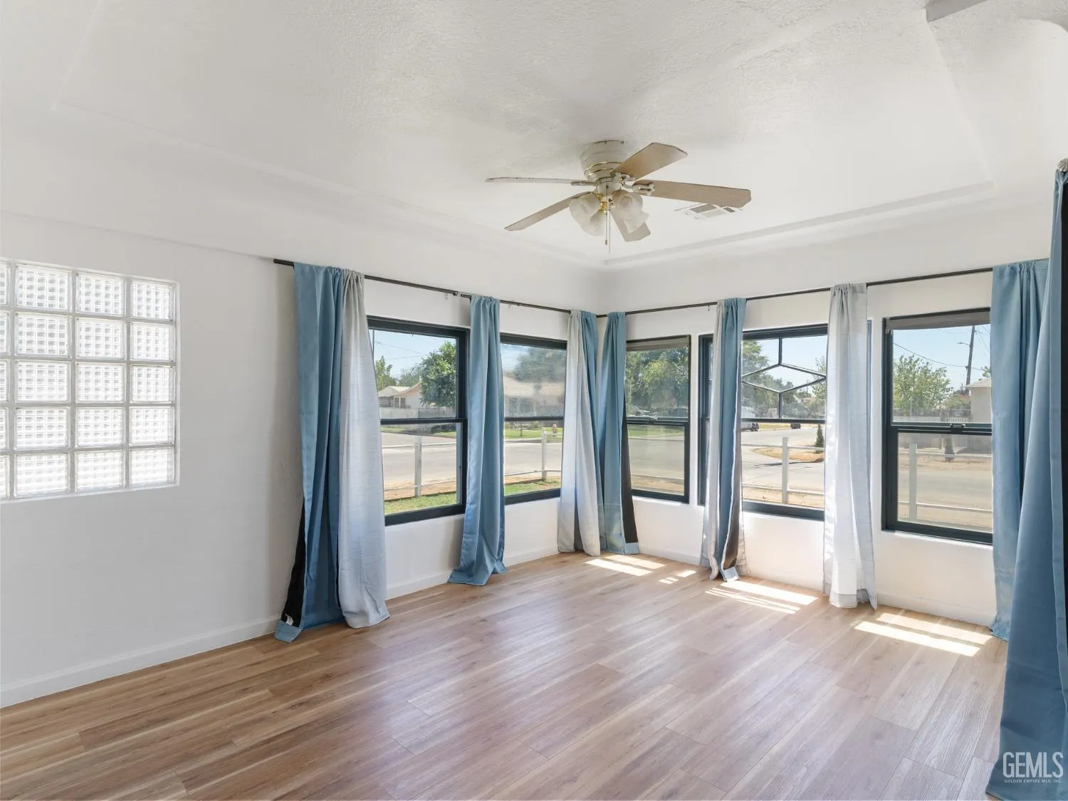 Bakersfield, California 93308, United States, 3 Bedrooms Bedrooms, ,2 BathroomsBathrooms,Residential,Active,30574