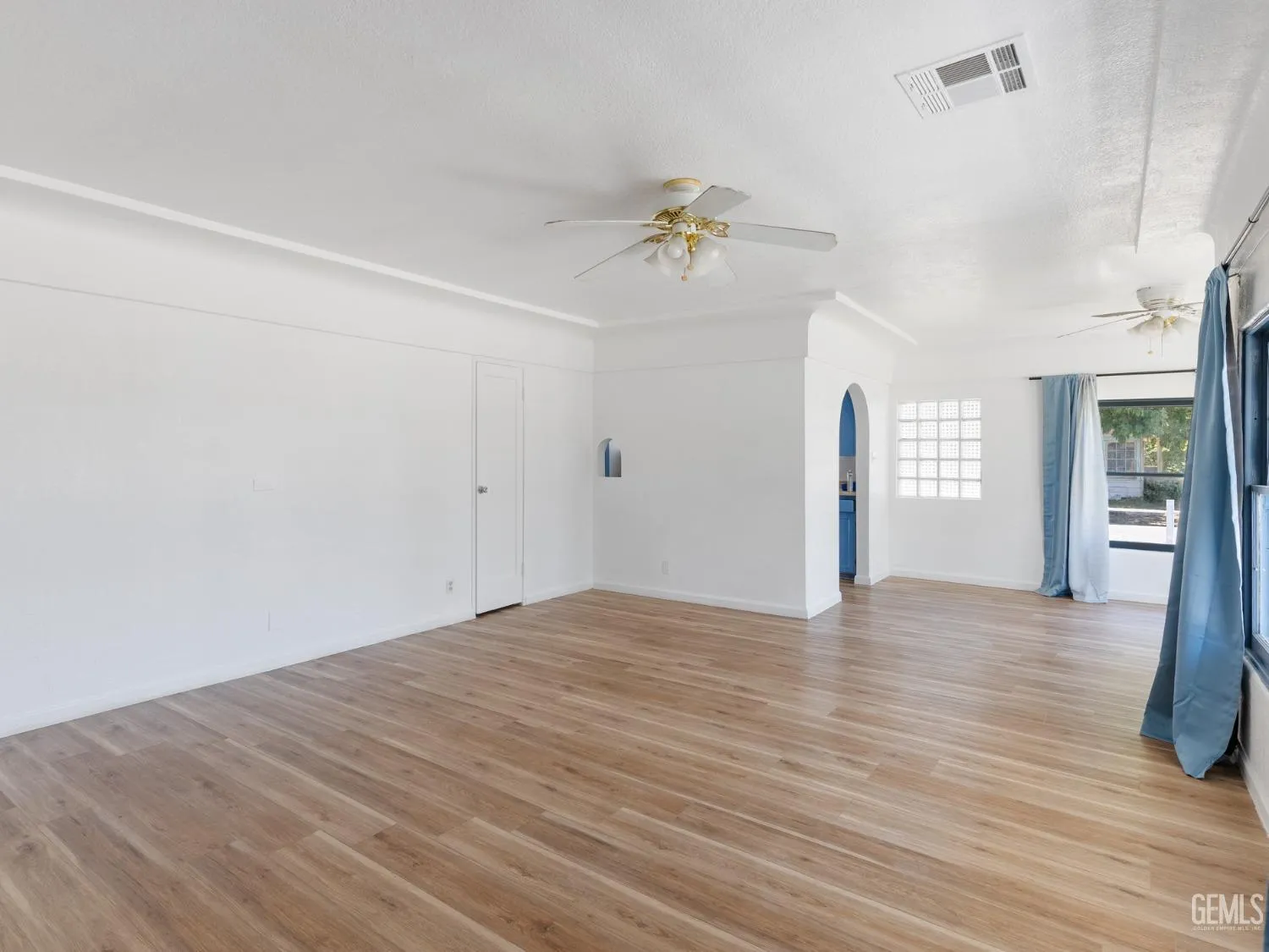 Bakersfield, California 93308, United States, 3 Bedrooms Bedrooms, ,2 BathroomsBathrooms,Residential,Active,30574