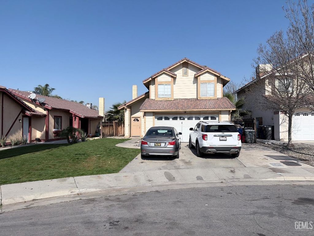 Photo of 1304 Santiago Court, Bakersfield, CA 93307 (MLS # 202600549)
