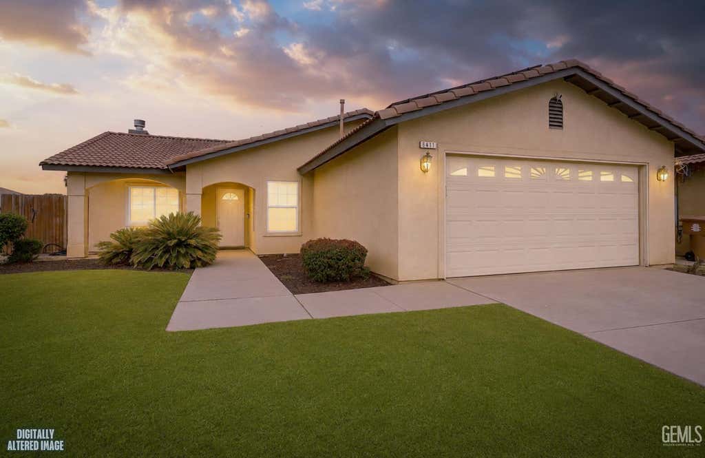Photo of 6411 Ringsdale Court, Bakersfield, CA 93313 (MLS # 202608533)