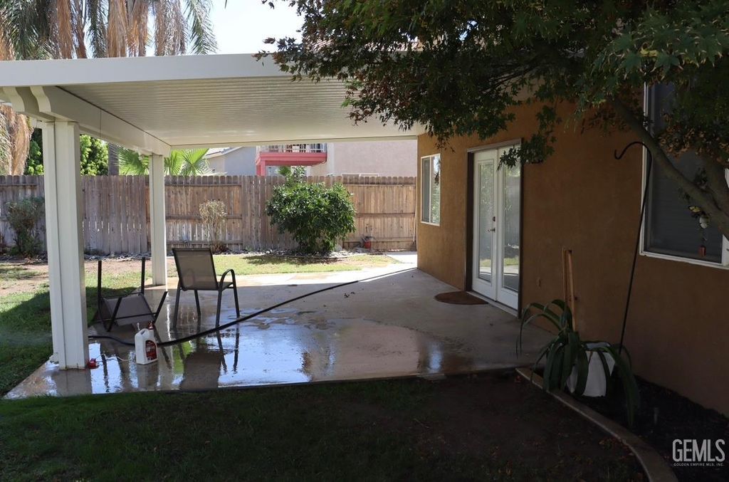 Photo of 5816 Greenhorn Mountain Court, Bakersfield, CA 93313 (MLS # 202510861)