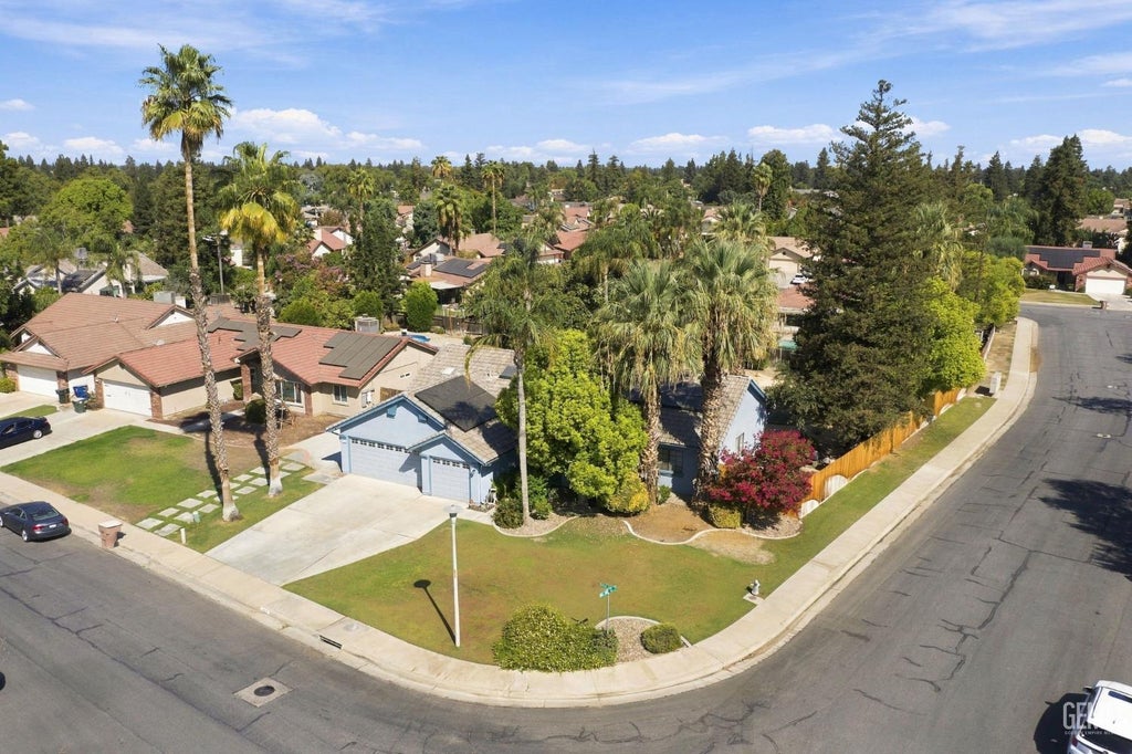 Photo of 9500 Eagle Oak Road, Bakersfield, CA 93311 (MLS # 202609001)