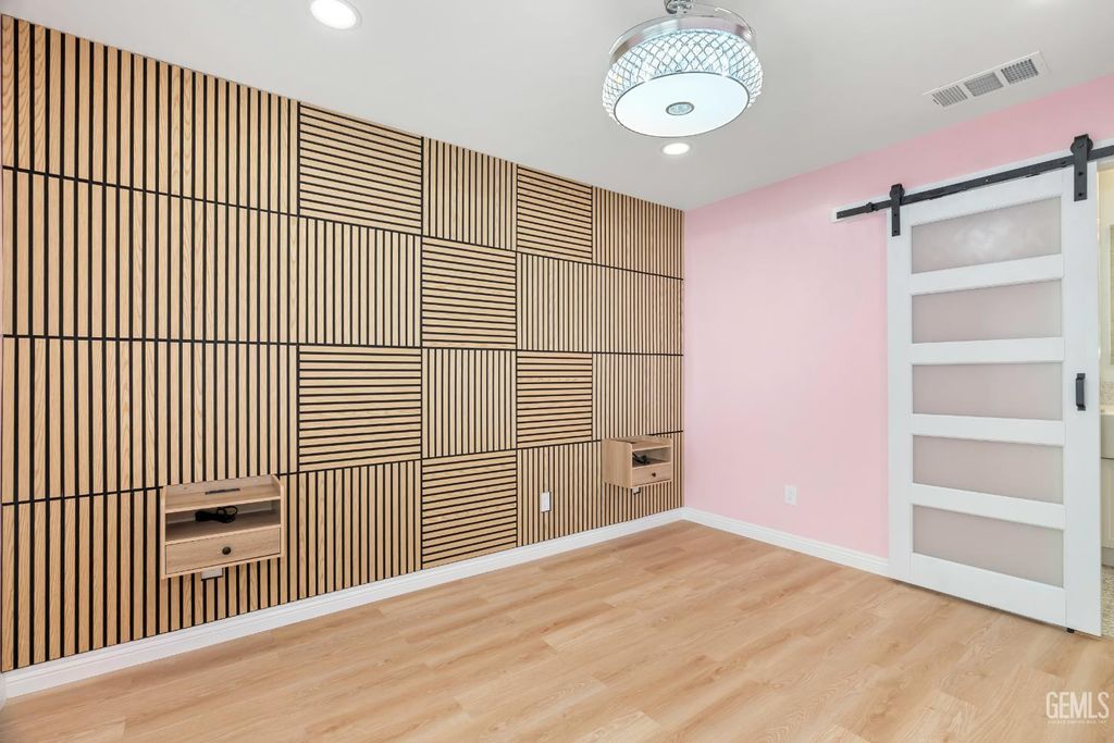 Photo of 4517 Summer Side Avenue, Bakersfield, CA 93309 (MLS # 202602200)