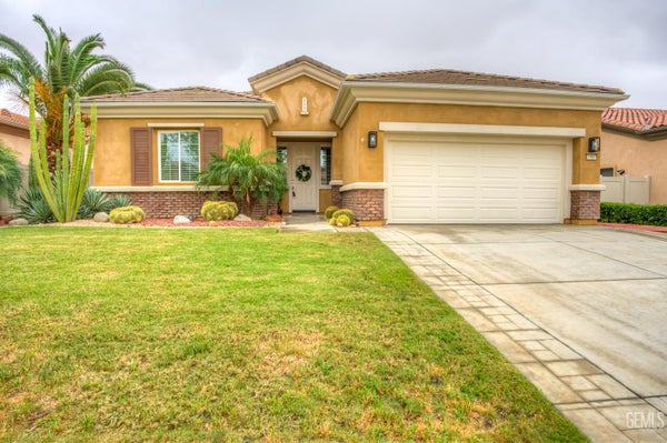 5900 RIVER BIRCH DR, BAKERSFIELD, CA 93306 - Image 0f7a73e08b8bcca696f5c8ec264f2ec0/3849216293