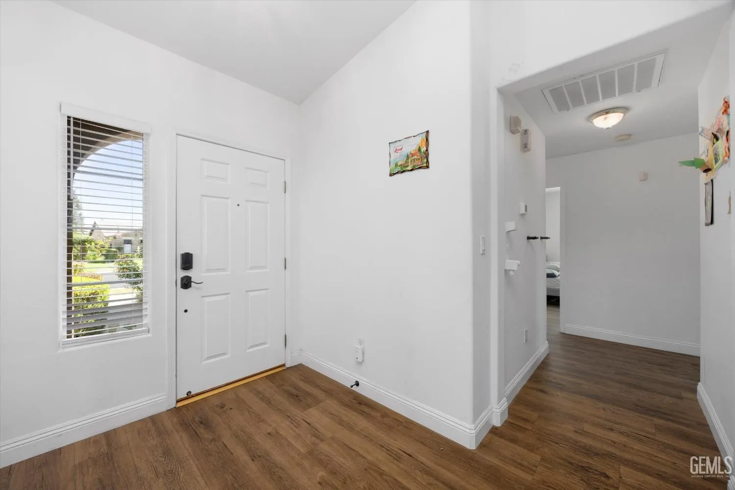 Bakersfield, California 93311, United States, 3 Bedrooms Bedrooms, ,2 BathroomsBathrooms,Residential,Active,204074