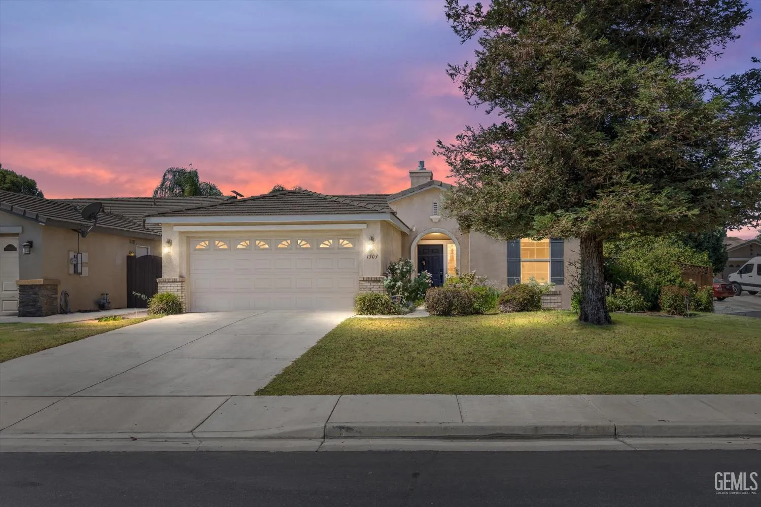 Bakersfield, California 93311, United States, 3 Bedrooms Bedrooms, ,2 BathroomsBathrooms,Residential,Active,204074