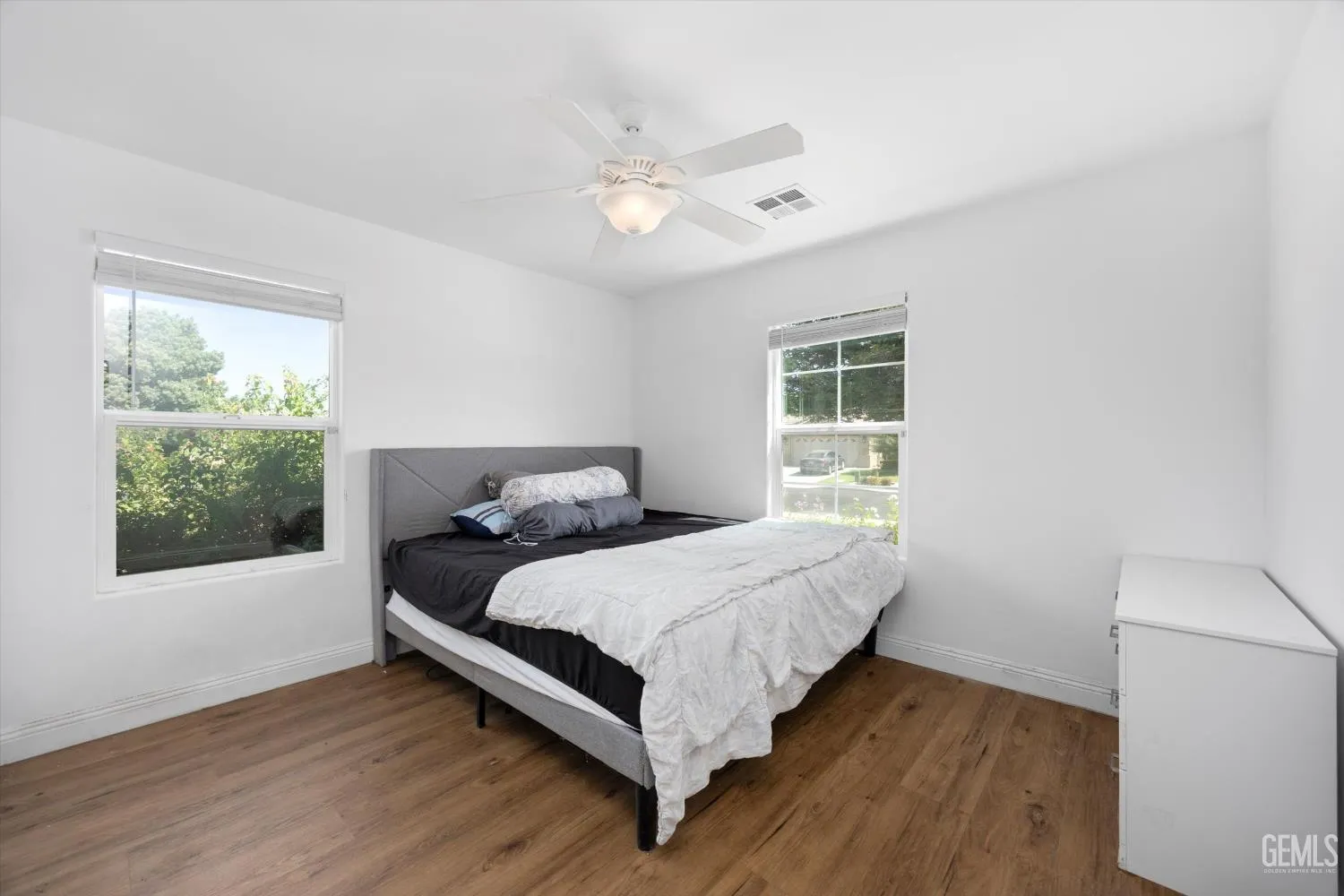 Bakersfield, California 93311, United States, 3 Bedrooms Bedrooms, ,2 BathroomsBathrooms,Residential,Active,204074