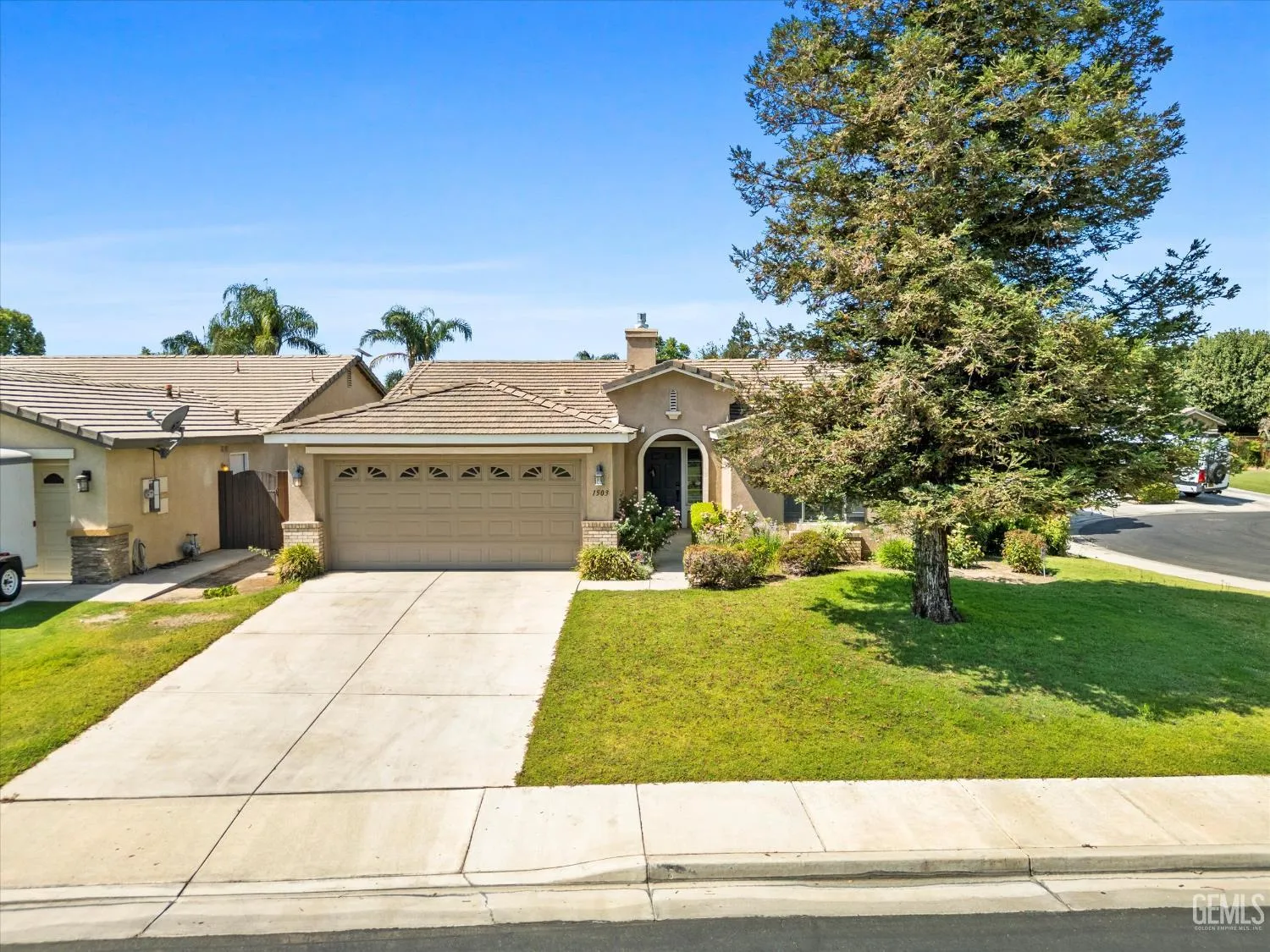 Bakersfield, California 93311, United States, 3 Bedrooms Bedrooms, ,2 BathroomsBathrooms,Residential,Active,204074