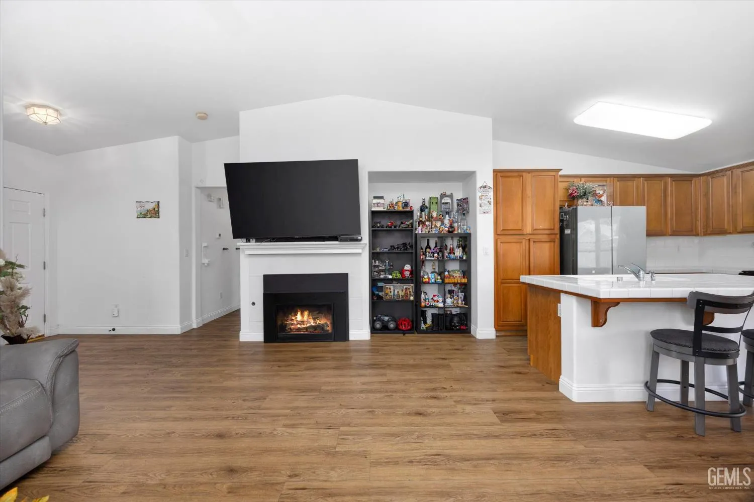 Bakersfield, California 93311, United States, 3 Bedrooms Bedrooms, ,2 BathroomsBathrooms,Residential,Active,204074