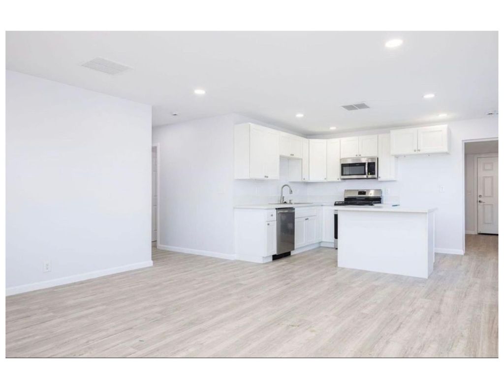 Photo of 341 S Gordon Street, Ridgecrest, CA 93555 (MLS # 202600684)