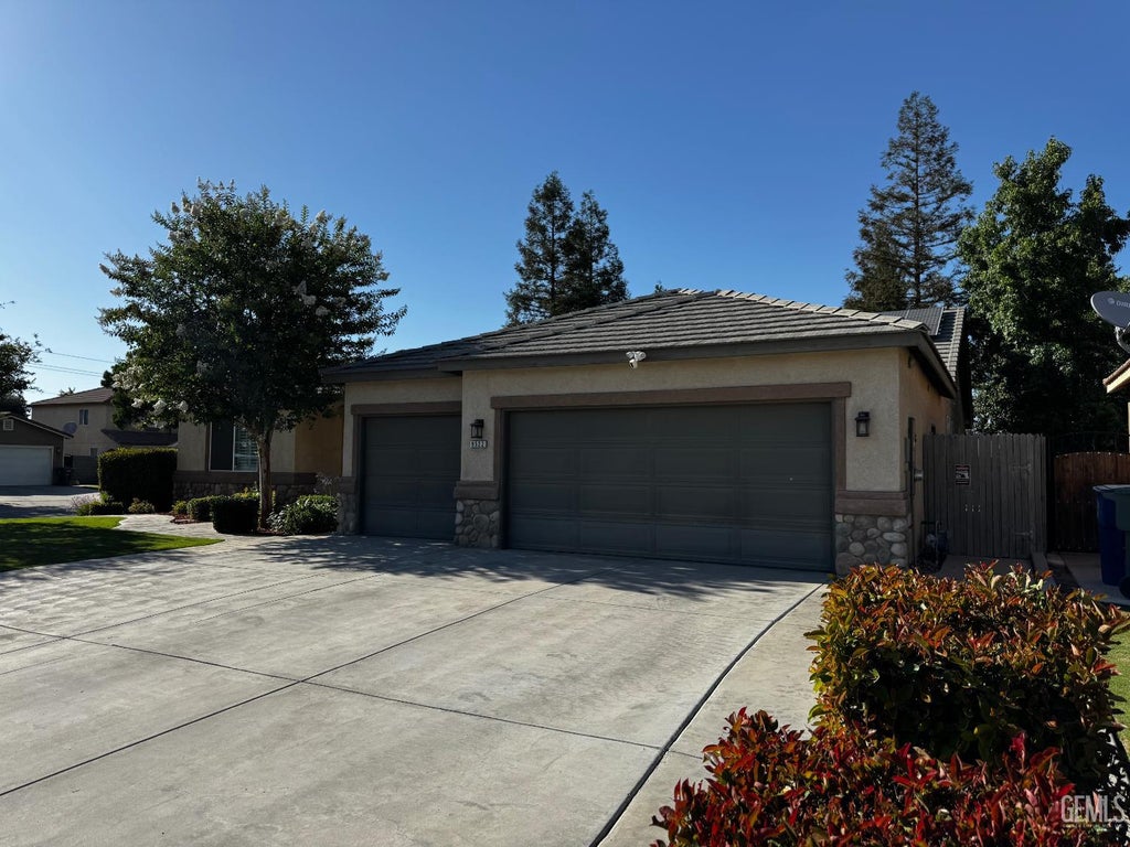 Photo of 9522 Empire State Drive, Bakersfield, CA 93311 (MLS # 202606131)