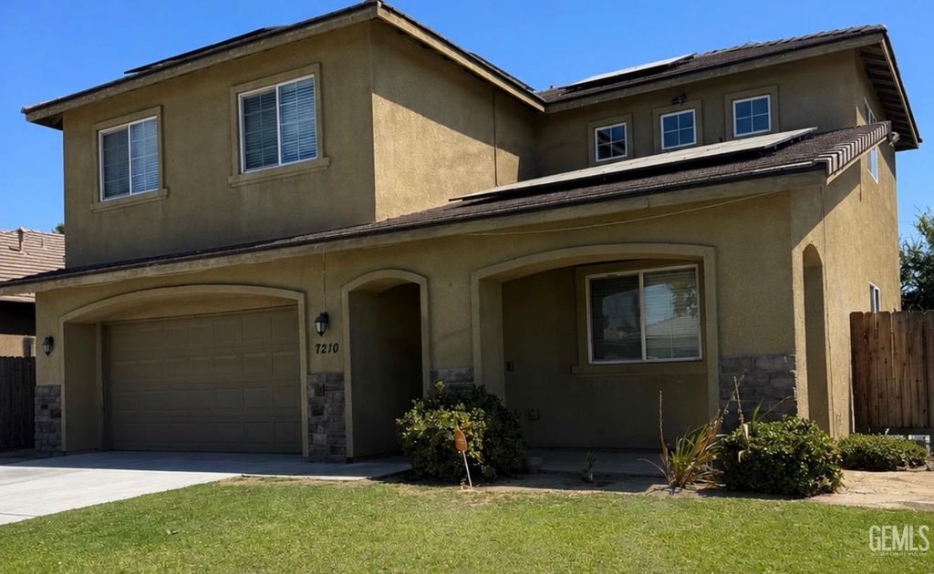 Photo of 7210 Olen Arnold Avenue, Bakersfield, CA 93307 (MLS # 202605343)