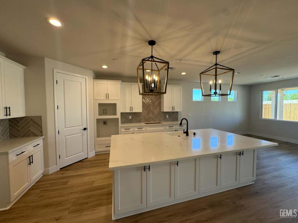 Photo of 7725 DENMARSH Street, Bakersfield, CA 93311 (MLS # 202607903)