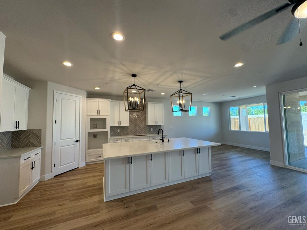 Photo of 7725 DENMARSH Street, Bakersfield, CA 93311 (MLS # 202607903)