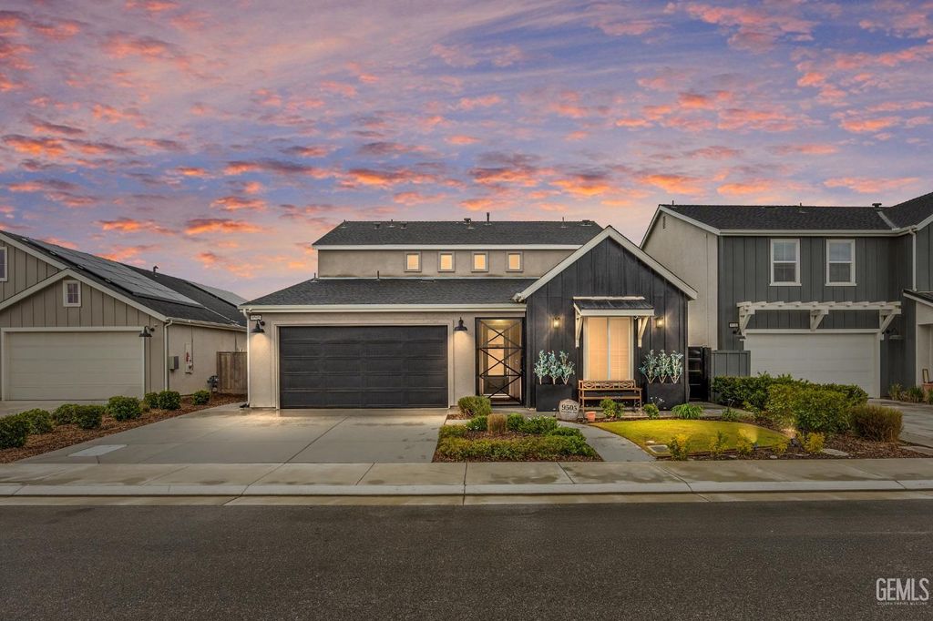 Photo of 9505 Sweetstem Way, Shafter, CA 93263 (MLS # 202510449)