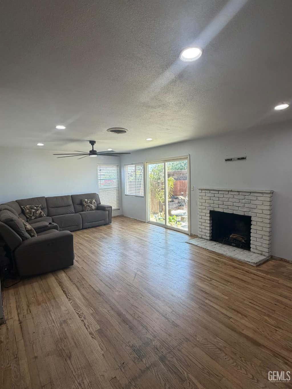 Photo of 2724 Arnold Street, Bakersfield, CA 93305 (MLS # 202606134)