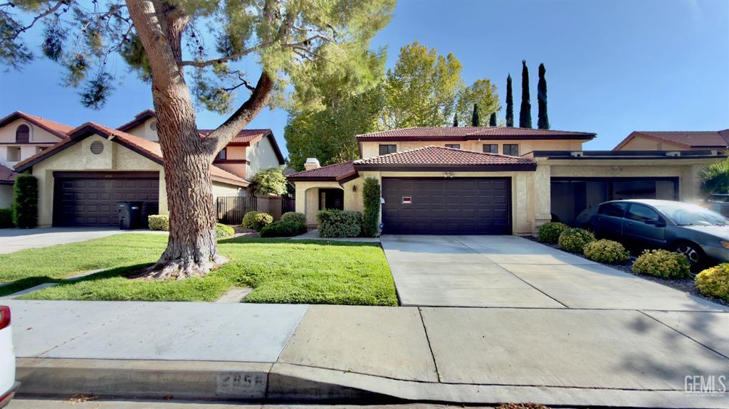 Photo of 2856 Dartmouth Dr Dr, Lancaster, CA 93536 (MLS # 202511830)