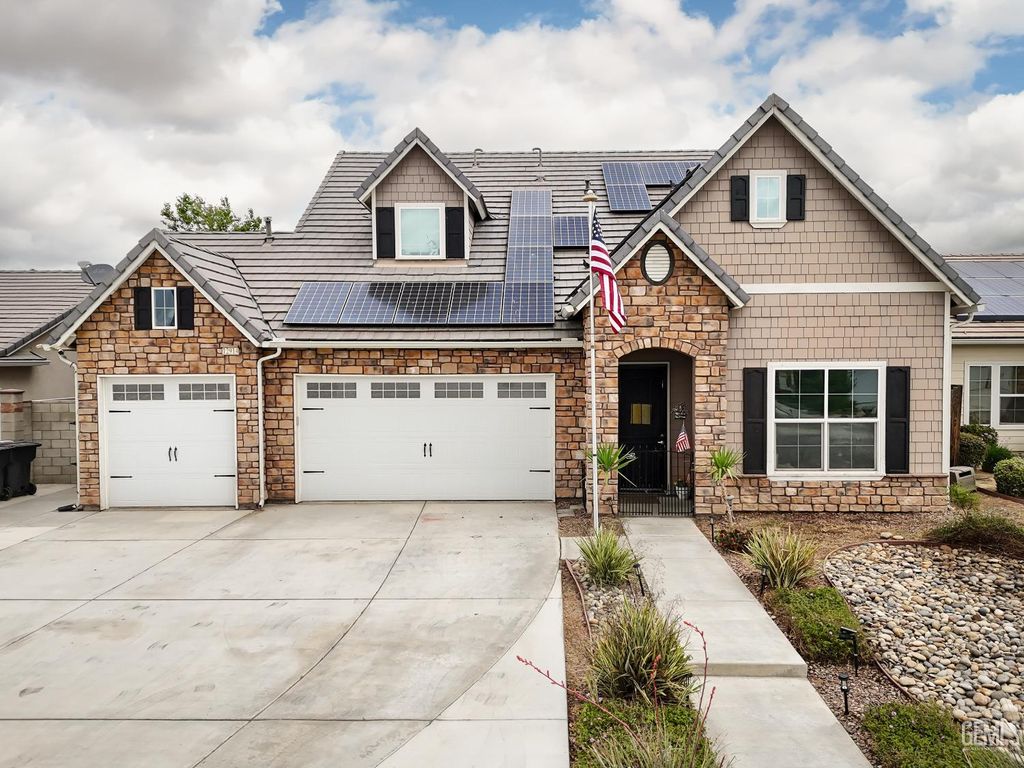 Photo of 12914 Morning Song Street, Bakersfield, CA 93314 (MLS # 202603708)