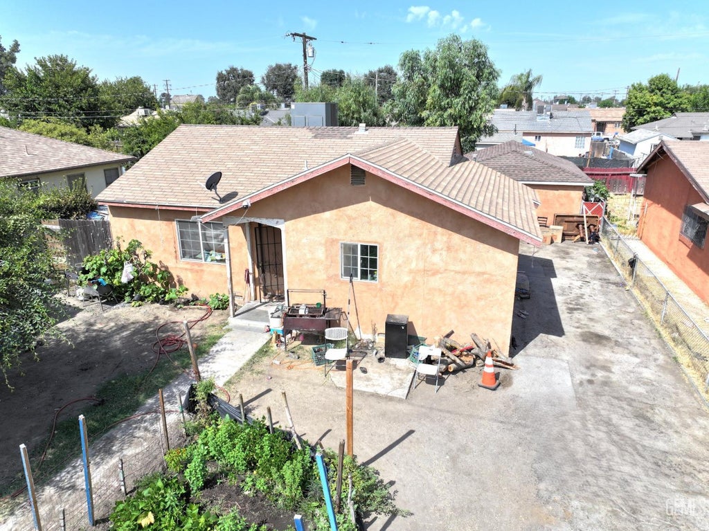 Photo of 337 Norwalk Street, Delano, CA 93215 (MLS # 202608653)