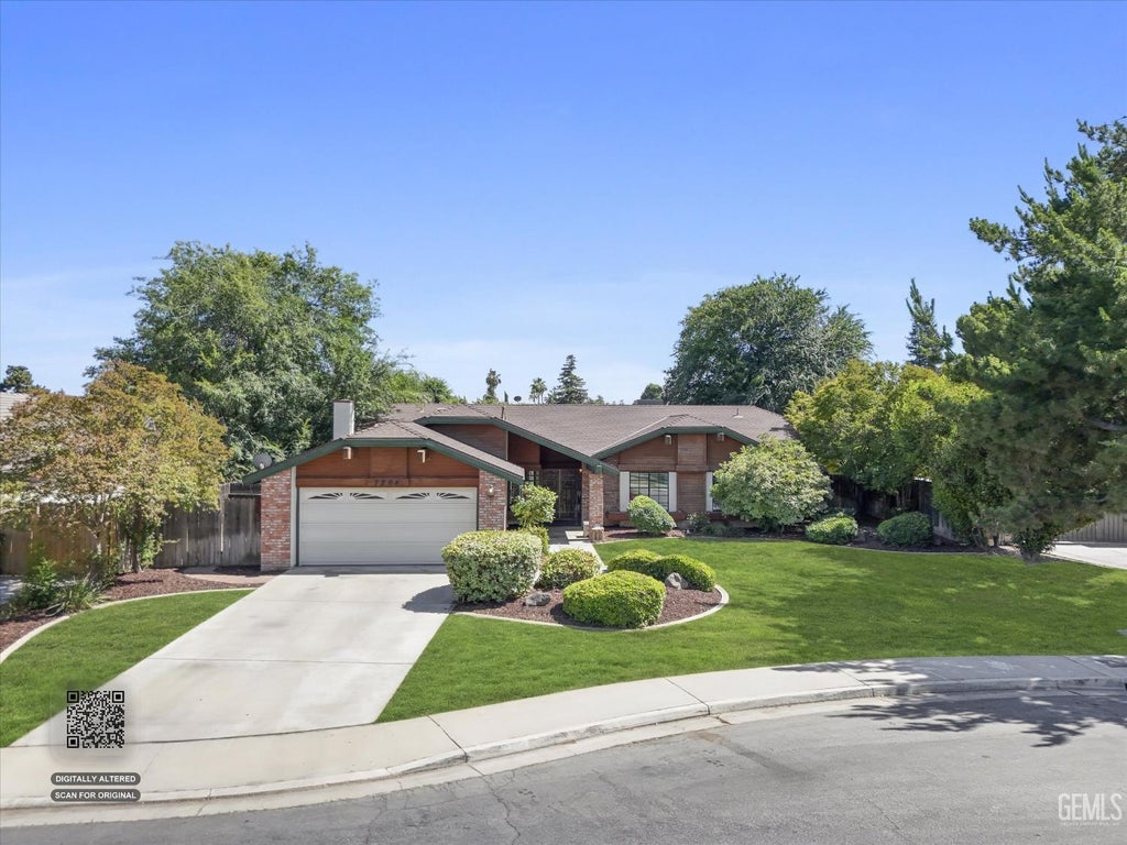 Photo of 7204 Lacoste Lane, Bakersfield, CA 93309 (MLS # 202607585)