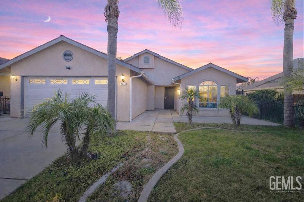 Photo of 2216 Palomar Court, Delano, CA 93215 (MLS # 202601048)