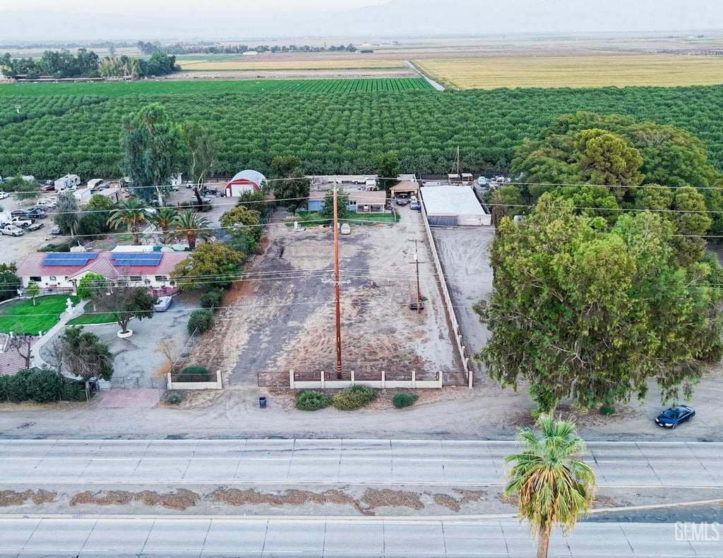 Photo of 13610 S Union Avenue, Bakersfield, CA 93307 (MLS # 202609626)