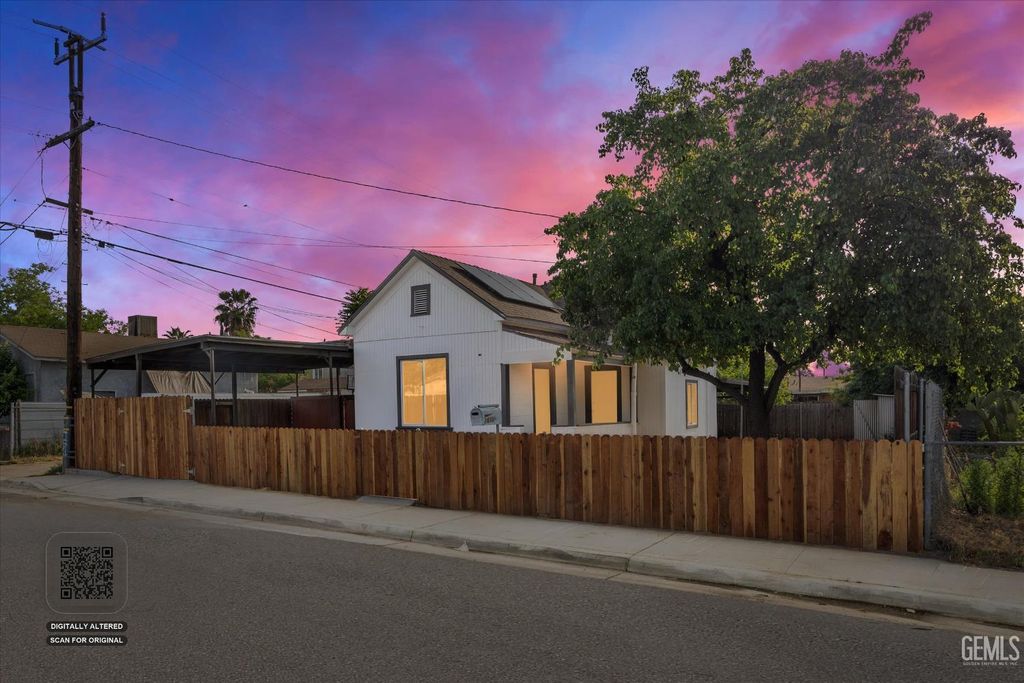 Photo of 1615 Owens Street, Bakersfield, CA 93305 (MLS # 202602717)