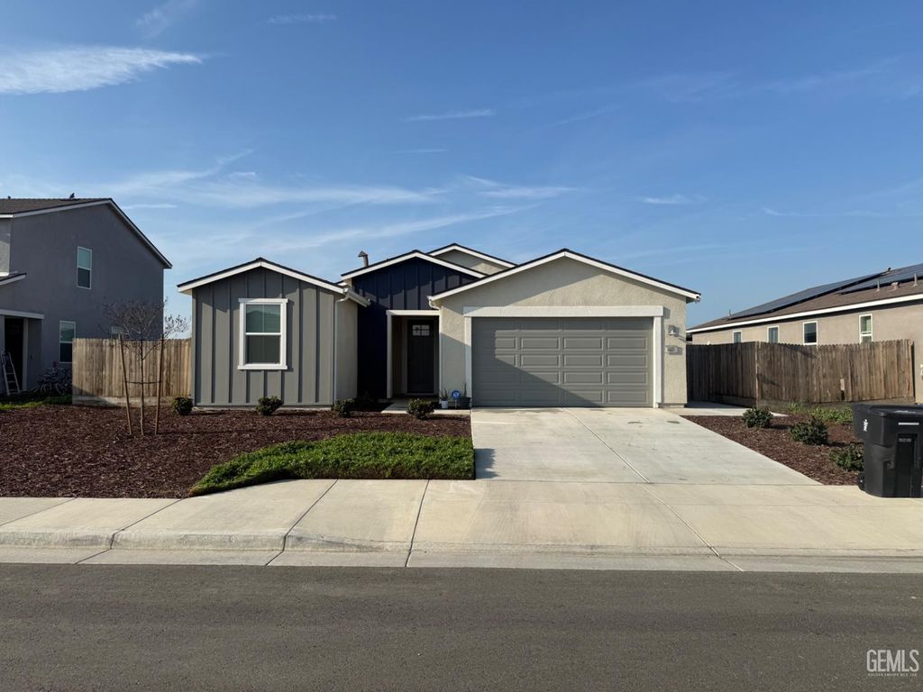 Photo of 6611 Wind Wolfs Lane, Bakersfield, CA 93313 (MLS # 202602206)