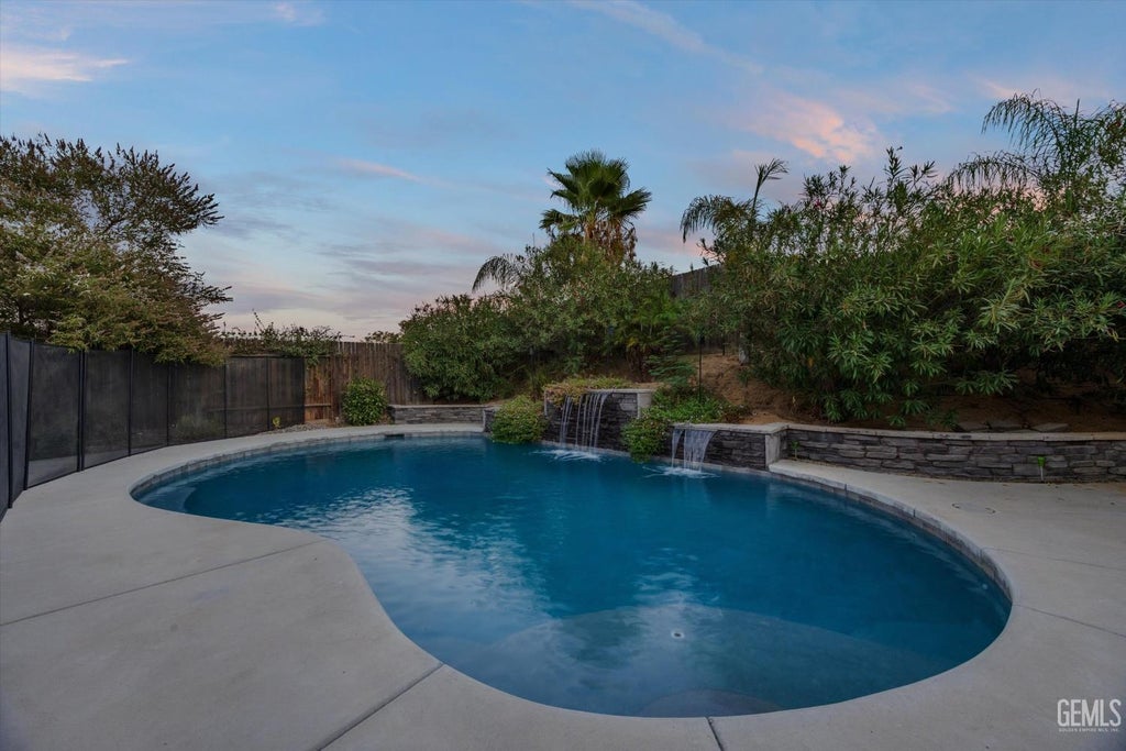 Photo of 13603 Night Star Lane, Bakersfield, CA 93314 (MLS # 202609804)