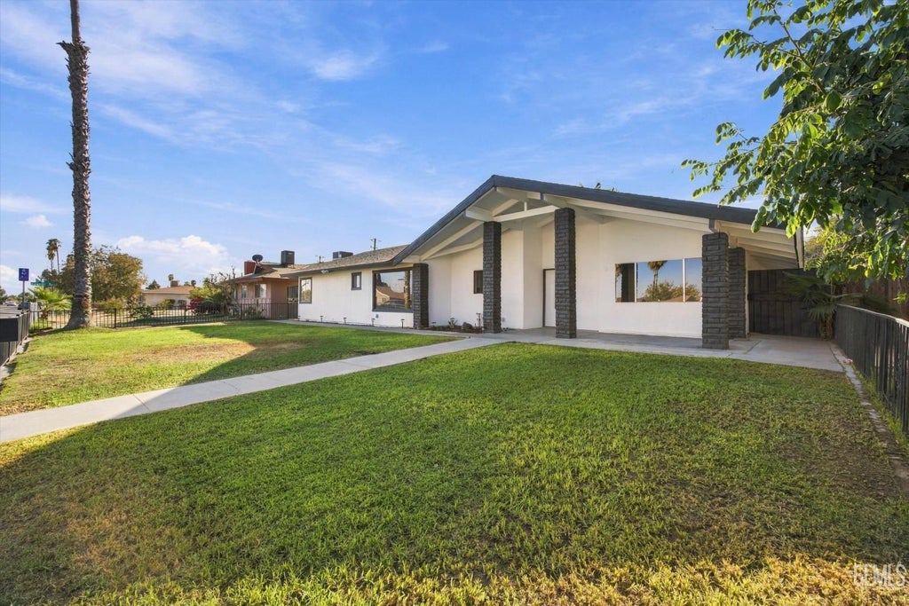 Photo of 4413 Monitor Street, Bakersfield, CA 93307 (MLS # 202609969)