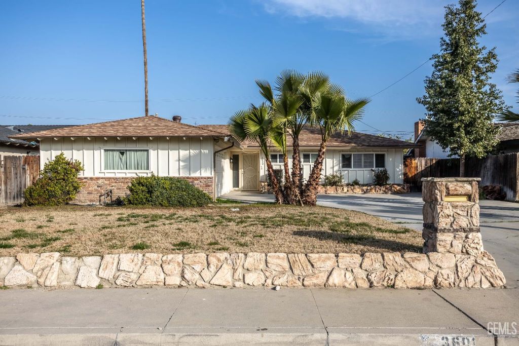 Photo of 3600 Ora Vista Avenue, Bakersfield, CA 93309 (MLS # 202601055)