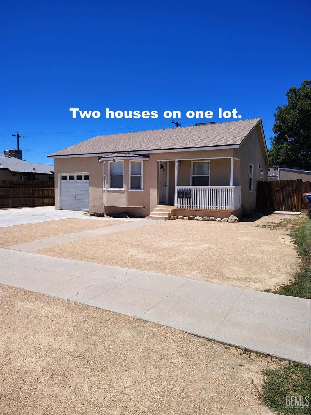 Photo of 618 Charlana Drive, Bakersfield, CA 93308 (MLS # 202512326)